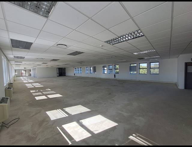 1,575M² OFFICE TO LET IN ILLOVO